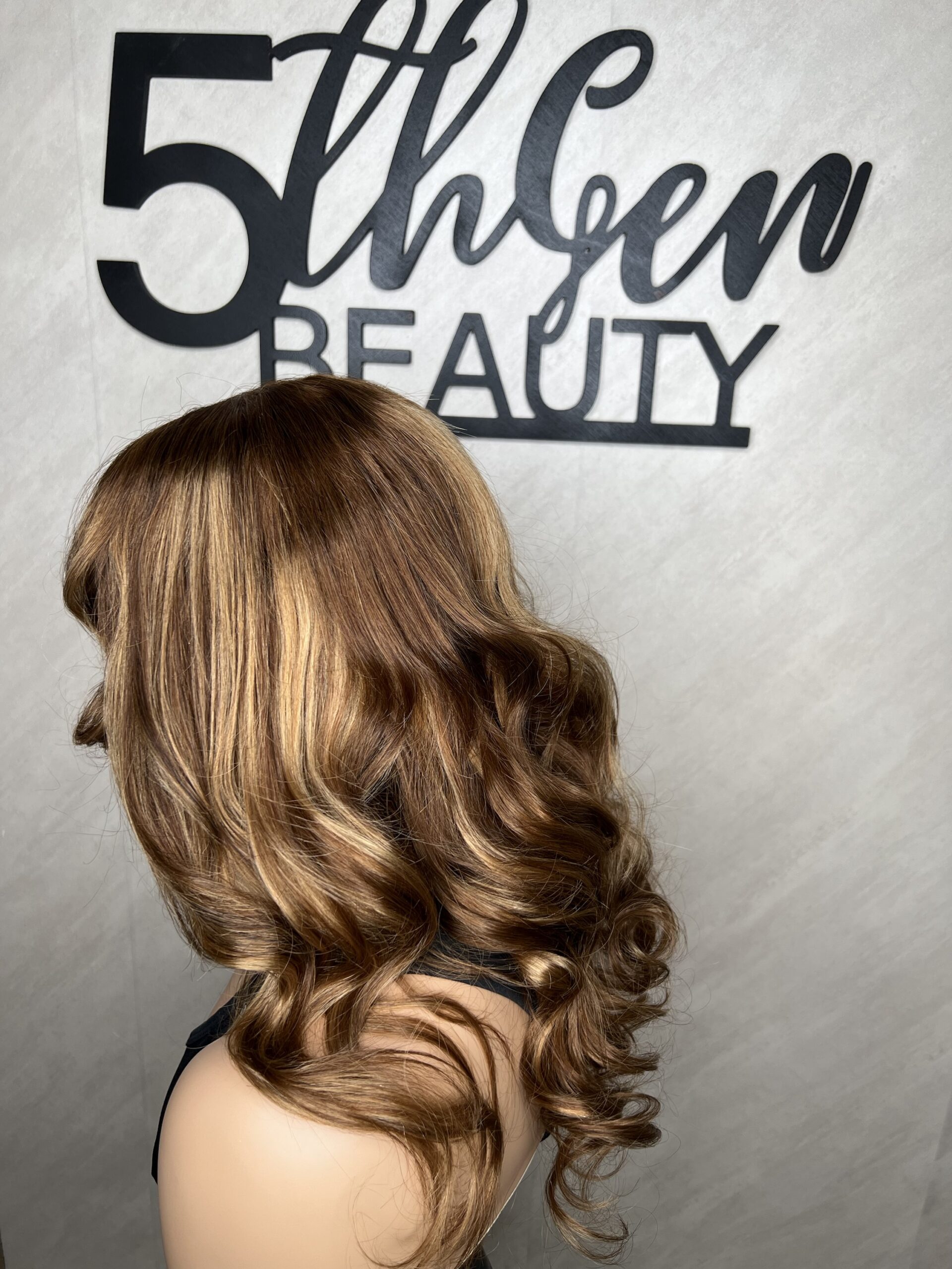 The Main Character– Wavy Hilights | 22” Glueless Ready-to-Wear Human Hair Wig - Image 7